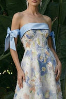 Laden Sie das Bild in den Galerie-Viewer, Hellblaues Langes Blumenmuster A-Linie Festliches Kleid mit Schleifen