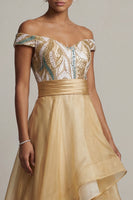 Laden Sie das Bild in den Galerie-Viewer, Off the Shoulder A Line Champagner Pailletten Mutter der Braut Kleid