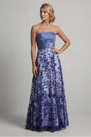 Laden Sie das Bild in den Galerie-Viewer, Trägerloses A-Linie marineblaues Blumenkleid Mutter der Braut