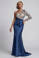 Laden Sie das Bild in den Galerie-Viewer, Glitzerndes marineblaues Einschulter-Meerjungfrauenkleid Mutter der Braut