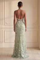 Laden Sie das Bild in den Galerie-Viewer, Halter Dusty Sage Sheer Korsett Scheide besticktes langes Abschlussballkleid mit Schlitz