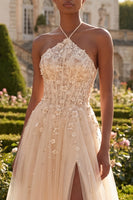 Laden Sie das Bild in den Galerie-Viewer, Rouge-Neckholder-Korsett Tüll A-Linie 3D-Blumen Langball-Kleid mit Schlitz