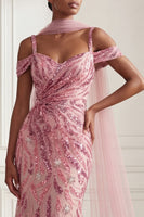 Laden Sie das Bild in den Galerie-Viewer, Glitzerndes Meerjungfrauen-Tüll, kalte Schulter rosa Pailletten, langes Abschlussballkleid mit Halsschal