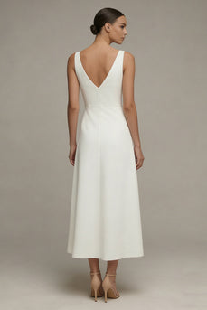 Weißes V-Ausschnitt Ärmelloses A-Linie Satin Standesamt Kleid