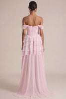 Laden Sie das Bild in den Galerie-Viewer, Off-the-shoulder Pink A-Linie Rüschenkorsett Hochzeitskleider