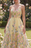 Laden Sie das Bild in den Galerie-Viewer, Tüll A-Linie Gelbes Besticktes Blumen Midi Kleid