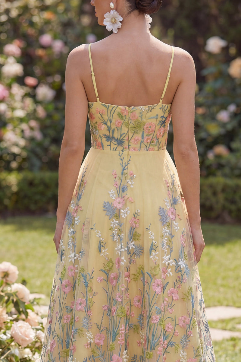Laden Sie das Bild in den Galerie-Viewer, Tüll A-Linie Gelbes Besticktes Blumen Midi Kleid
