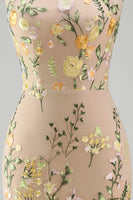 Laden Sie das Bild in den Galerie-Viewer, Meerjungfrauen Champagner Neckholder Besticktes Langes Blumenkleid mit Schlitz