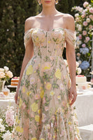 Laden Sie das Bild in den Galerie-Viewer, Off-the-shoulder A-Linie Tüll-Champagner-Korsett, gesticktes florales Midi-Kleid