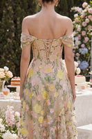 Laden Sie das Bild in den Galerie-Viewer, Off-the-shoulder A-Linie Tüll-Champagner-Korsett, gesticktes florales Midi-Kleid