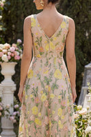 Laden Sie das Bild in den Galerie-Viewer, Tüll Champagner A-Linie Besticktes V-Ausschnitt Midi Blumenkleid