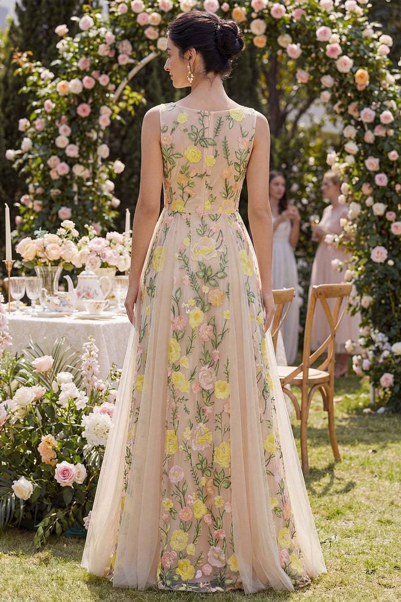 Laden Sie das Bild in den Galerie-Viewer, Champagner A-Linie Tüll Bateau-Hals Besticktes Langes Blumenkleid