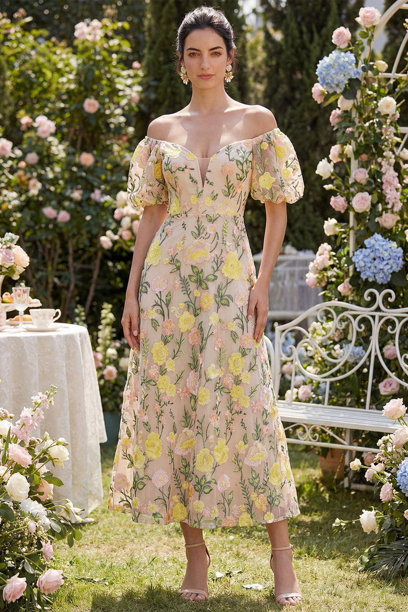 Laden Sie das Bild in den Galerie-Viewer, Tüll schulterloses Champagner-A-Linie, gesticktes florales Midi-Kleid mit Puffärmeln