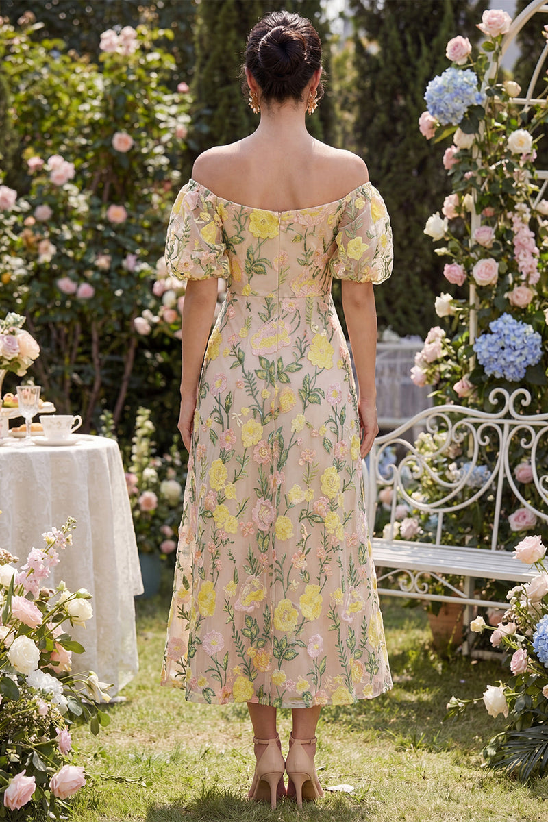 Laden Sie das Bild in den Galerie-Viewer, Tüll schulterloses Champagner-A-Linie, gesticktes florales Midi-Kleid mit Puffärmeln