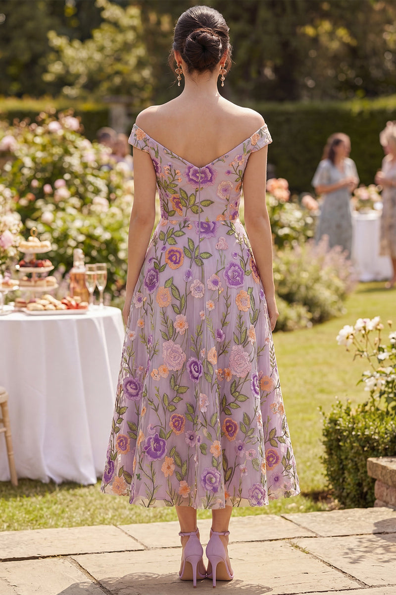 Laden Sie das Bild in den Galerie-Viewer, A-Linie abseits der Schulter, lila Tüll besticktes Midi-Blumenkleid
