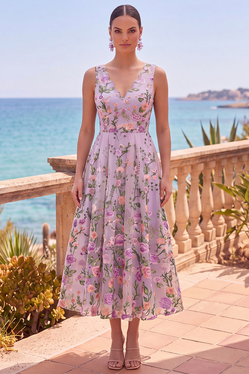 Laden Sie das Bild in den Galerie-Viewer, Flieder V-Ausschnitt Tüll A-Linie Besticktes Blumen Midi-Kleid