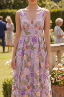 Laden Sie das Bild in den Galerie-Viewer, Flieder V-Ausschnitt Tüll A-Linie Besticktes Blumen Midi-Kleid
