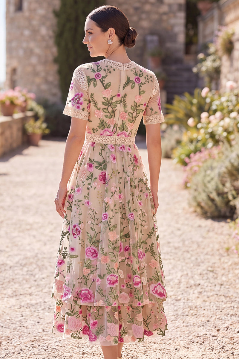 Laden Sie das Bild in den Galerie-Viewer, Blush-V-Ausschnitt Tüll A-Linie besticktes Midi-Blumenkleid mit kurzen Ärmeln