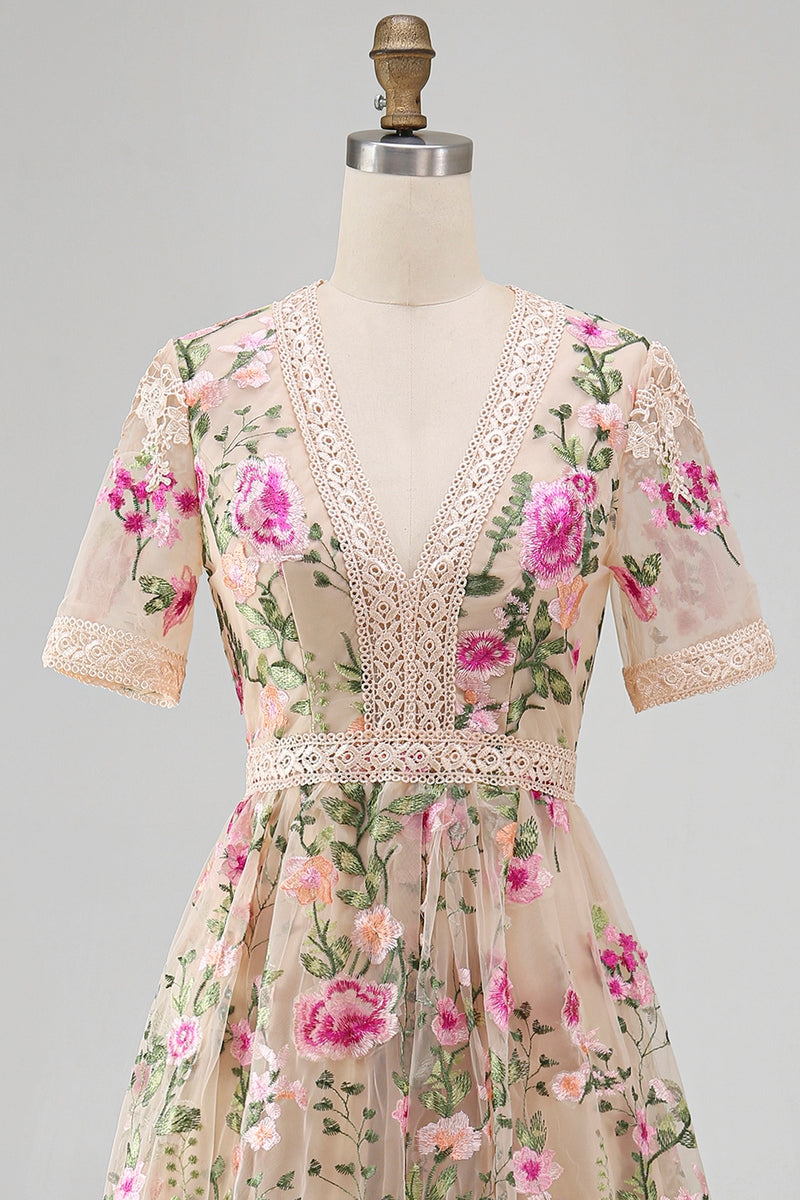 Laden Sie das Bild in den Galerie-Viewer, Blush-V-Ausschnitt Tüll A-Linie besticktes Midi-Blumenkleid mit kurzen Ärmeln