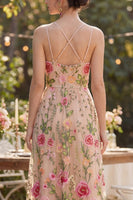 Laden Sie das Bild in den Galerie-Viewer, Blush-Tüll-A-Linie besticktes langes Blumenkleid