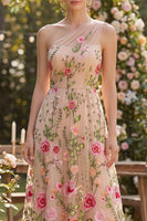 Laden Sie das Bild in den Galerie-Viewer, Tüll-Einschulter-A-Linie gesticktes blumiges Midi-Kleid