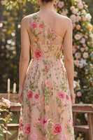 Laden Sie das Bild in den Galerie-Viewer, Tüll-Einschulter-A-Linie gesticktes blumiges Midi-Kleid