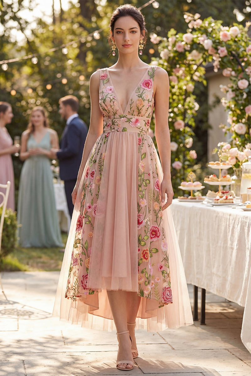 Laden Sie das Bild in den Galerie-Viewer, A-Linie Tüll-V-Ausschnitt gesticktes Midi-Blumenkleid