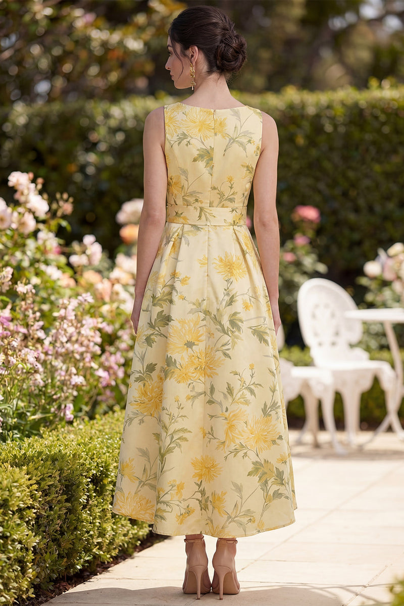 Laden Sie das Bild in den Galerie-Viewer, Gelbes Butter-V-Ausschnitt mit gerafftem A-Linie-Midi-Kleid mit Schleife