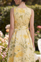 Laden Sie das Bild in den Galerie-Viewer, Gelbes Butter-V-Ausschnitt mit gerafftem A-Linie-Midi-Kleid mit Schleife