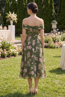 Blumiges dunkelgrünes A-Linien-Midi-Kleid ohne Schulter