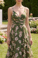 Laden Sie das Bild in den Galerie-Viewer, Dunkelgrünes Blumen-V-Ausschnitt A-Linie gerafftes Midi-Kleid mit Rüschen