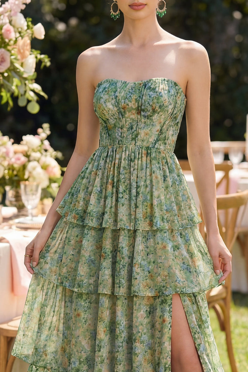 Laden Sie das Bild in den Galerie-Viewer, Staubiges grünes trägerloses A-Linie Korsett-Maxi-Blumenkleid mit Rüschen