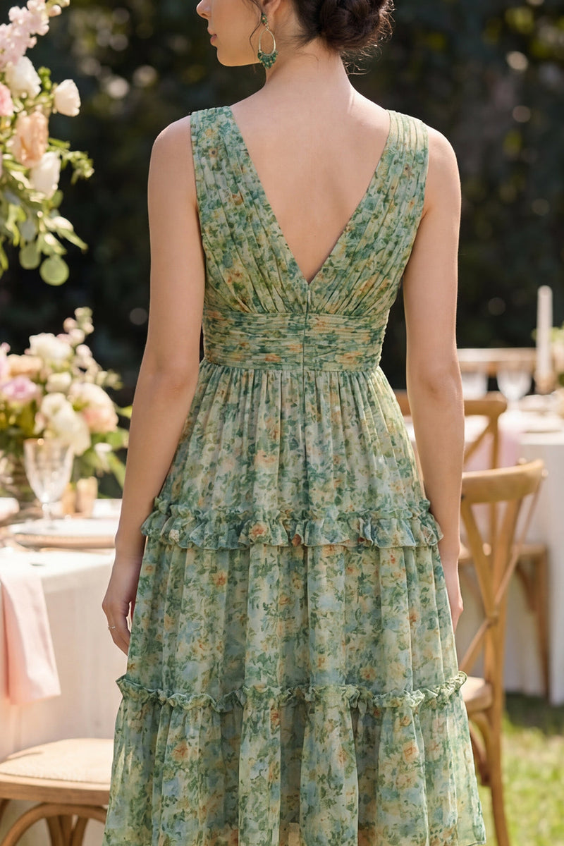 Laden Sie das Bild in den Galerie-Viewer, Staubiges grünes gerafftes V-Ausschnitt-Midi-Kleid mit Rüschen