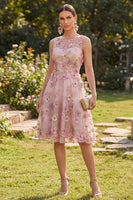 Laden Sie das Bild in den Galerie-Viewer, A-Linie Tüllrosa fuchsiafarbenes Rundhals-Applikationskleid im floralen Midi-Kleid