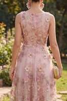 Laden Sie das Bild in den Galerie-Viewer, A-Linie Tüllrosa fuchsiafarbenes Rundhals-Applikationskleid im floralen Midi-Kleid