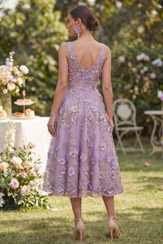 A-Linie Tüll-Flieder V-Ausschnitt appliquiertes, florales Midi-Kleid mit Perlen