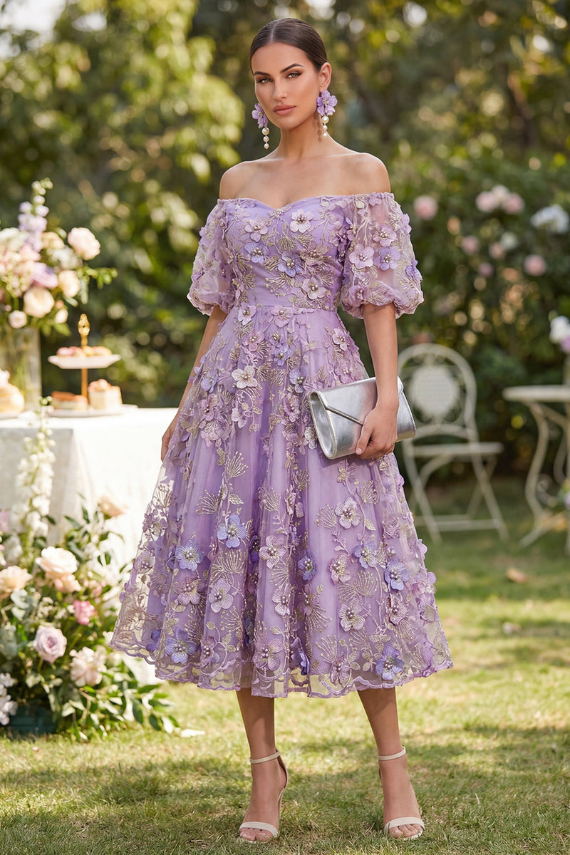 Laden Sie das Bild in den Galerie-Viewer, Off-the-shoulder A-Linie Tüllblau appliquiertes, gerafftes Blumen-Midi-Kleid