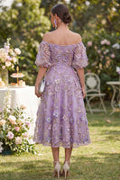 Laden Sie das Bild in den Galerie-Viewer, Off-the-shoulder A-Linie Tüllblau appliquiertes, gerafftes Blumen-Midi-Kleid