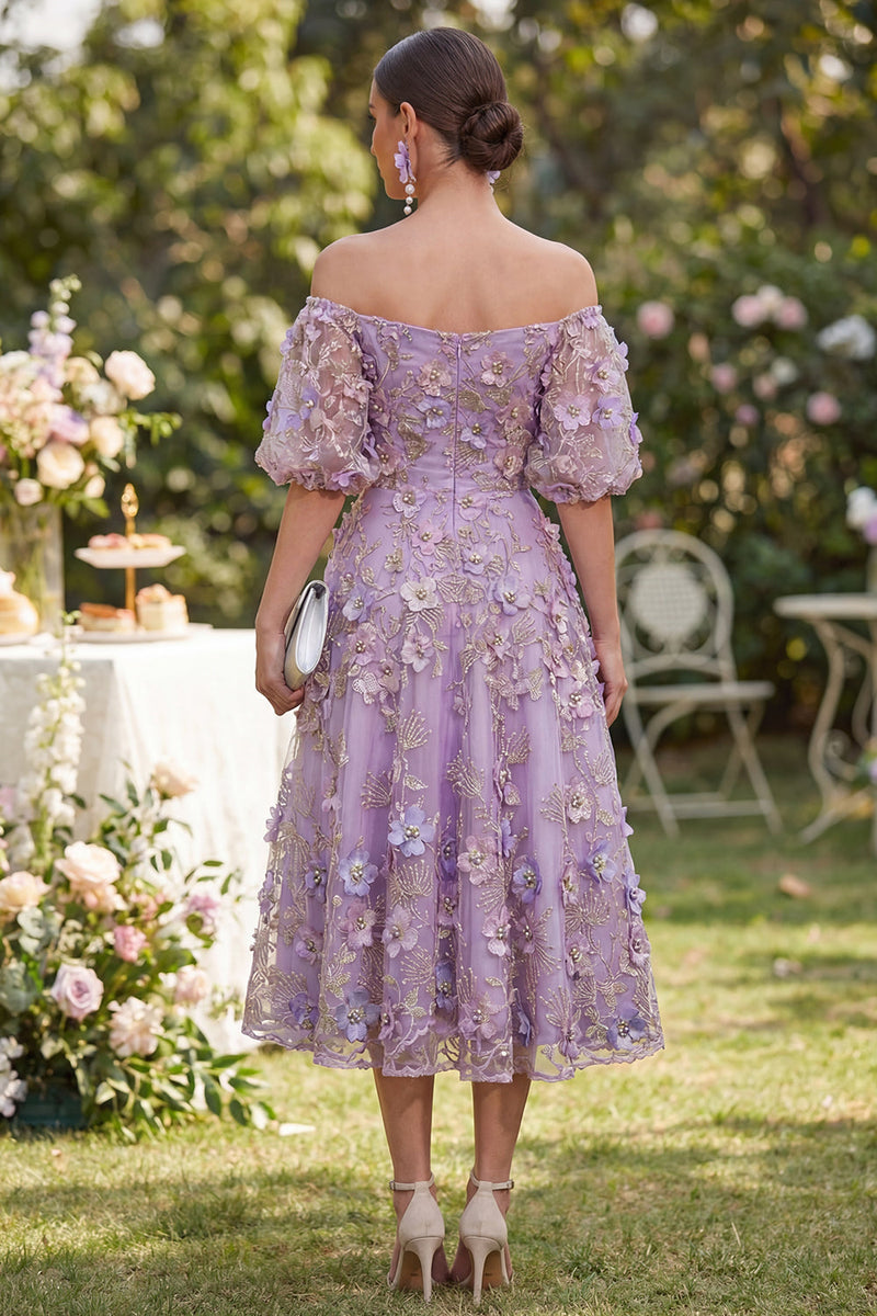 Laden Sie das Bild in den Galerie-Viewer, Off-the-shoulder A-Linie Tüllblau appliquiertes, gerafftes Blumen-Midi-Kleid