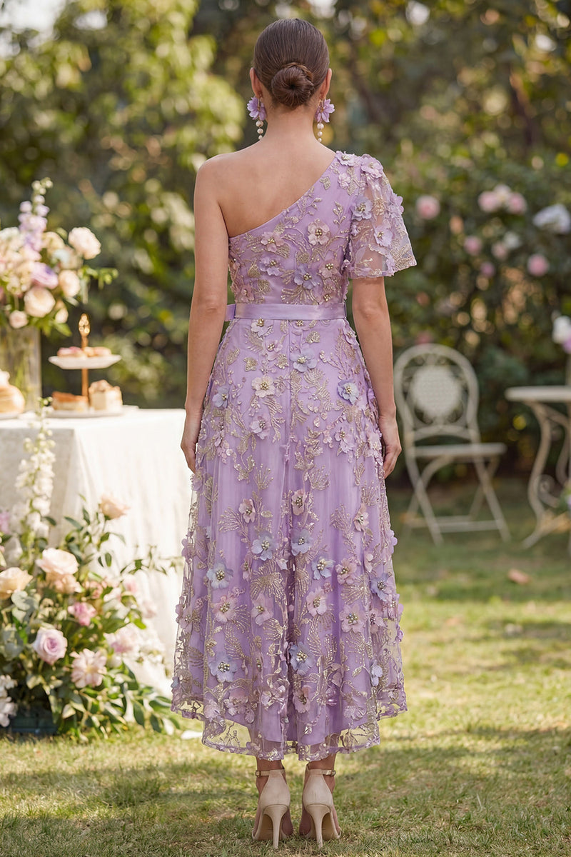 Laden Sie das Bild in den Galerie-Viewer, Tülllila-A-Linie einschulter-appliquiertes Midi-Blumenkleid mit Schleife