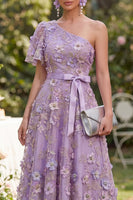 Laden Sie das Bild in den Galerie-Viewer, Tülllila-A-Linie einschulter-appliquiertes Midi-Blumenkleid mit Schleife