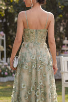 Laden Sie das Bild in den Galerie-Viewer, Tulle Dusty Green A-Line Appliqued Corset mit Midi-Blumen