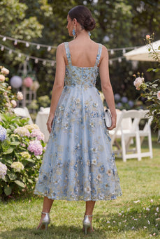 Blaues A-Line-Tüll-Lackiertes, gerafftes Midi-Blumenkleid