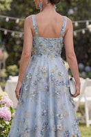 Laden Sie das Bild in den Galerie-Viewer, Blaues A-Line-Tüll-Lackiertes, gerafftes Midi-Blumenkleid