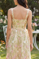 Laden Sie das Bild in den Galerie-Viewer, Quadratischer Ausschnitt mit Blumen hellgelb A-Linie MIDI-Kleid