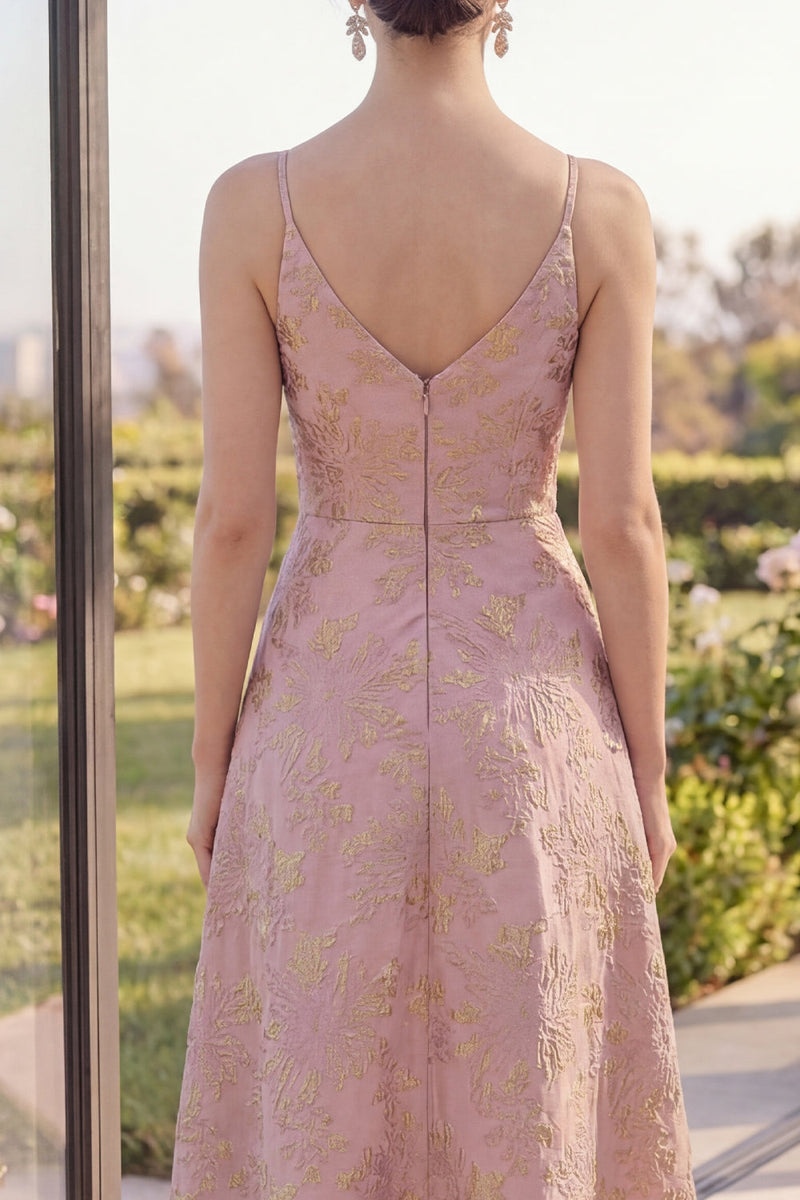 Laden Sie das Bild in den Galerie-Viewer, Blush-Jacquard-V-Ausschnitt A-Linie Maxi-Blumenkleid mit Schlitz