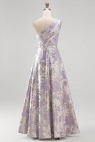 Laden Sie das Bild in den Galerie-Viewer, Staubig-lavendelfarbenes A-Schulter-A-Linien gerafftes Jacquard-Maxi-Formelkleid