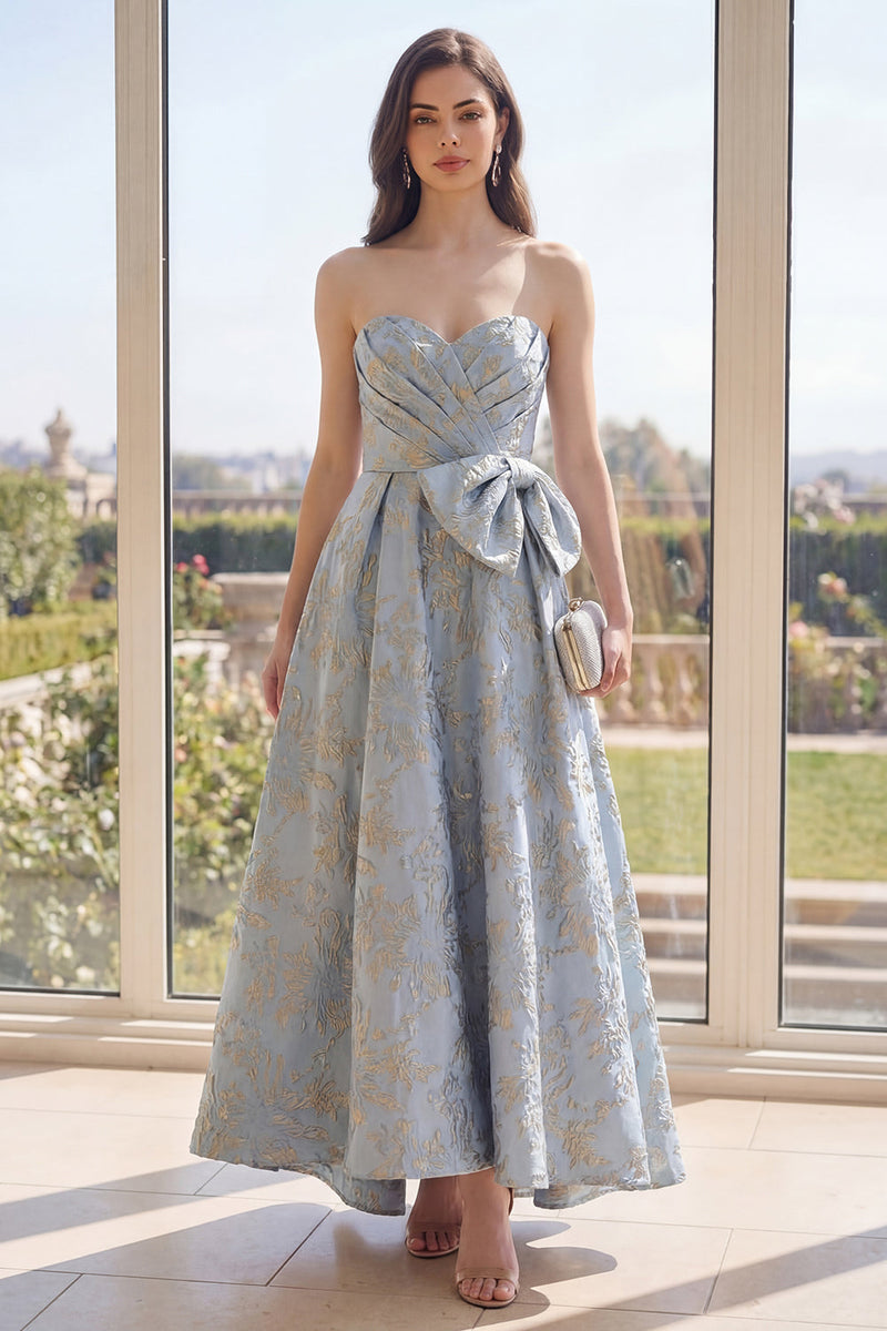 Laden Sie das Bild in den Galerie-Viewer, Staubiges blaues Blumen-Jacquard-Lang-A-Linie Maxikleid mit Schleife