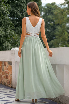 Grünes V-Ausschnitt Hochzeitsgast Kleid mit Beinschlitz