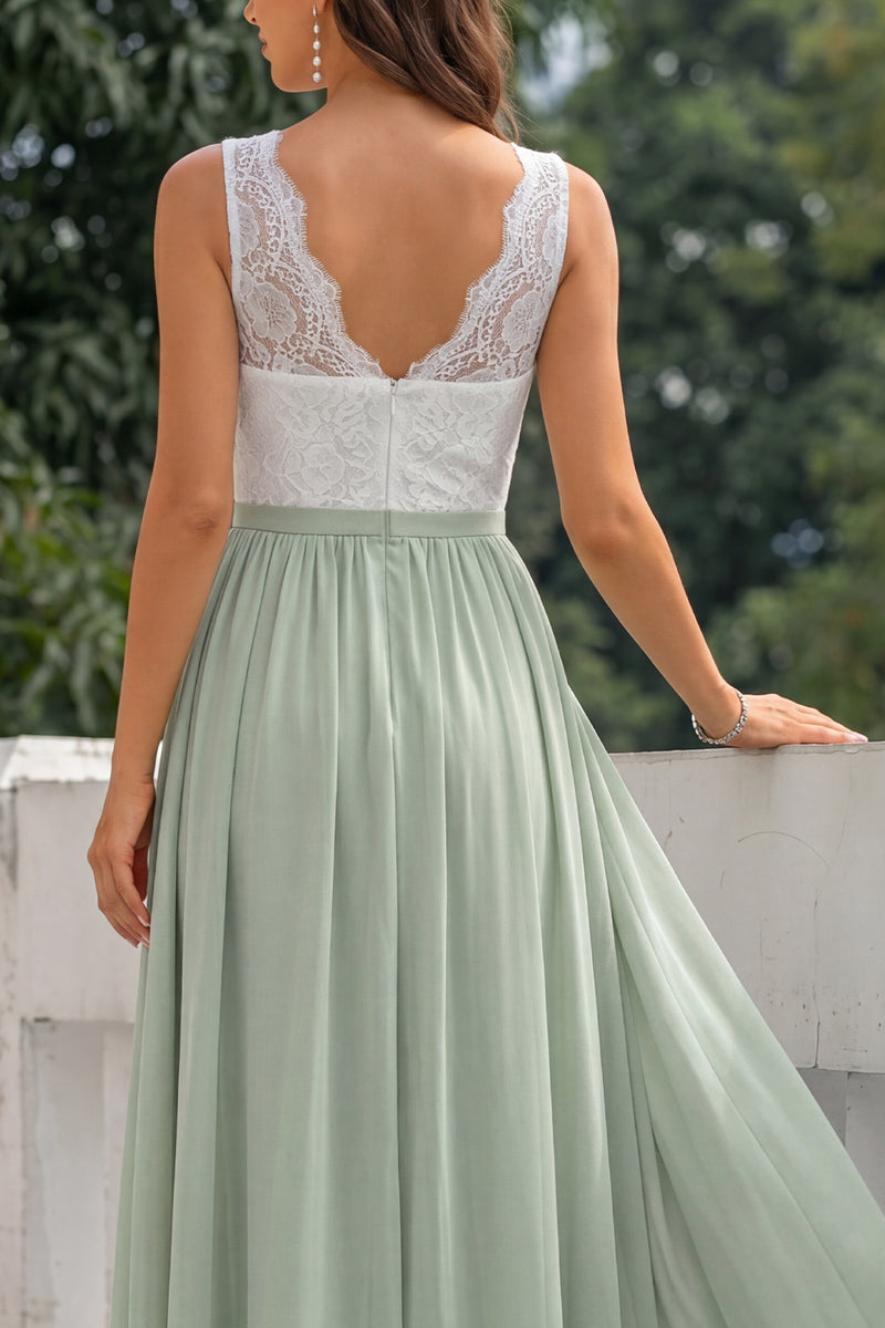 Laden Sie das Bild in den Galerie-Viewer, Grünes V-Ausschnitt Langes Hochzeitgastkleid mit Beinschlitz